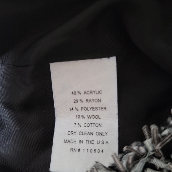 New Saks Fifth Avenue Black Tweed Wool Blend Frayed Trim Crop Blazer Size 10 - Picture 14 of 14